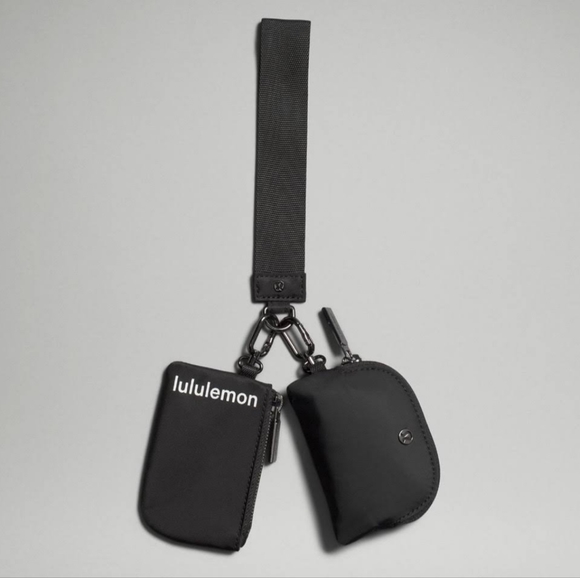 LULULEMON DUAL POUCH WRISTLET - Picture 2 of 4